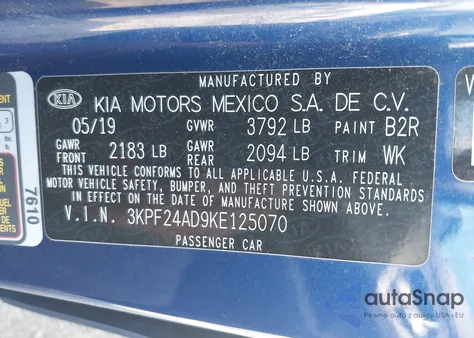 2019 Kia Forte Lxs z USA, uszkodzony, nr VIN 3KPF24AD9KE125070